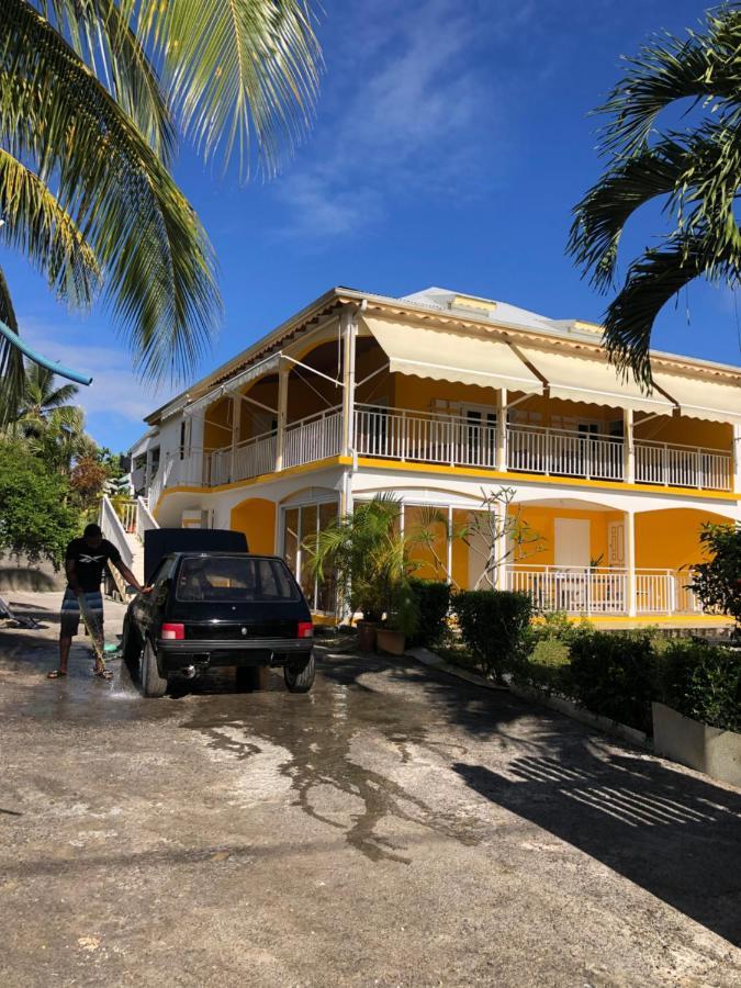 Ti Kaz À Patou, au coeur de l'île. Apartamento Baie-Mahault Exterior foto